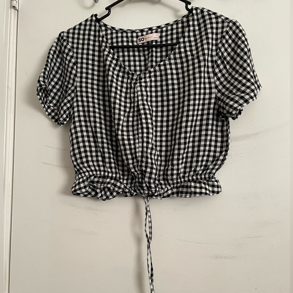 So’s Women Crop top blouse Black/White NWOT